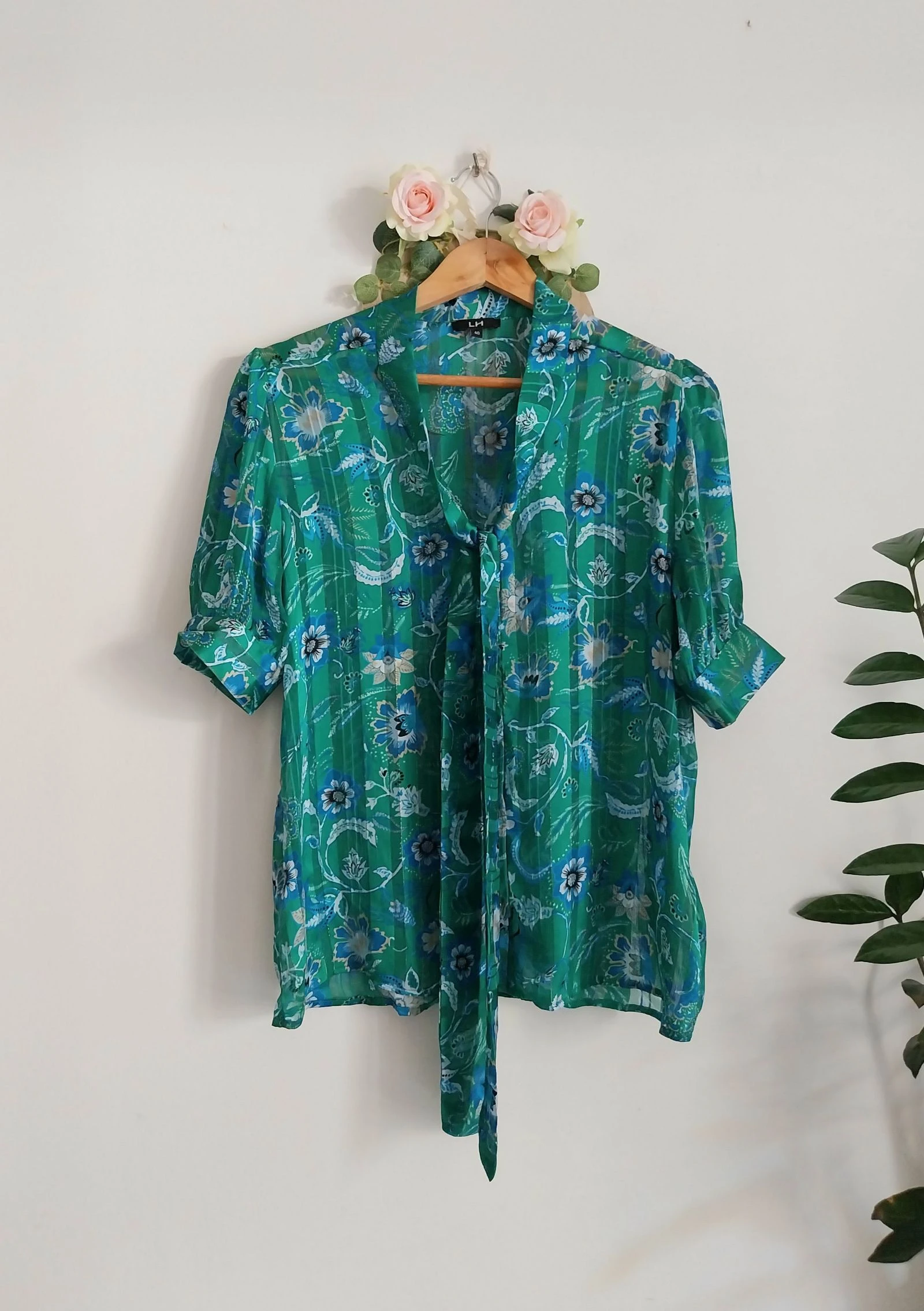 Nuevo y magnífico blusón de gasa con estampado floral LH Talla 40 – photo 2